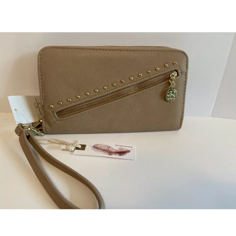 Jessica Simpson zip around wristlet